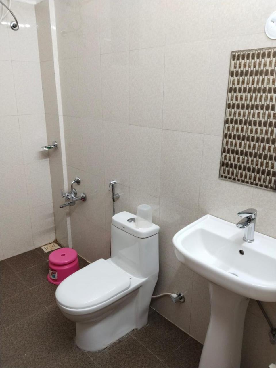 Hotel Lakeview By Bookingcare Chhatarpur Екстер'єр фото